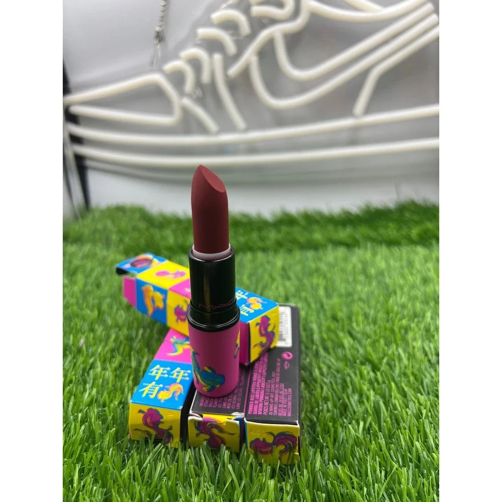New MAC Powder Kiss Lipstick‎ Rouge À Lèvres Limited Edition Healthy, Wealthy